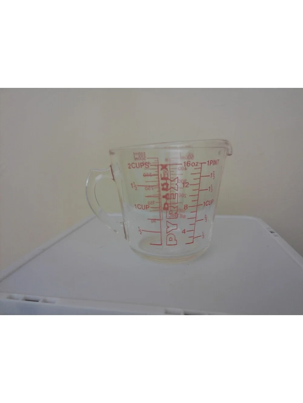 Vtg Pyrex Vintage Glass Measuring Cup 2 Cup 16 oz 500ml Red Lettering Kitchen